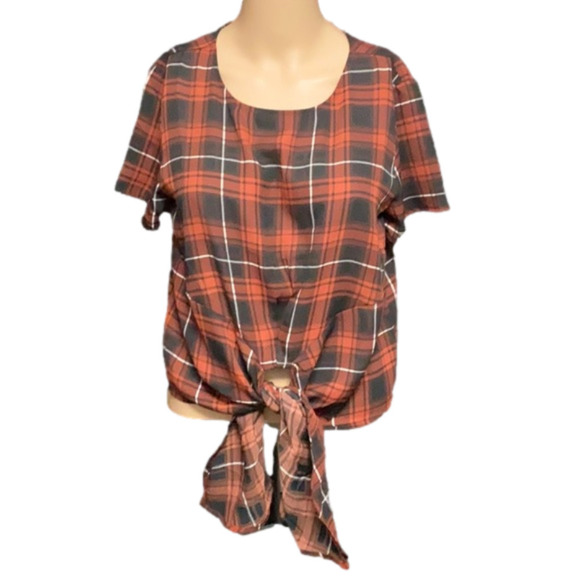 Forever 21 Plaid Woven Top NWT - Picture 1 of 5